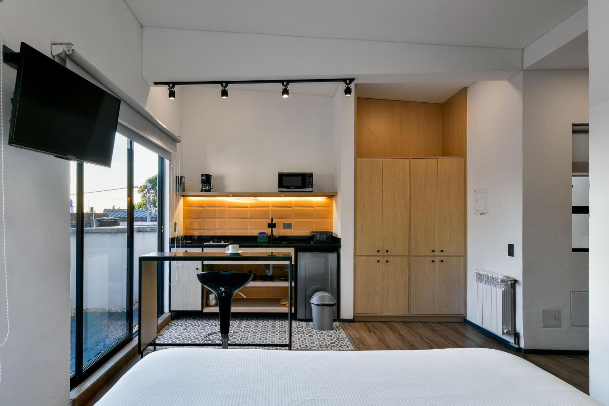Confortable Loft En Parkway Apartment *